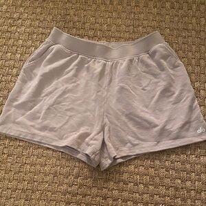 Alo Light Gray Terry Athletic Shorts with pockets sz Large